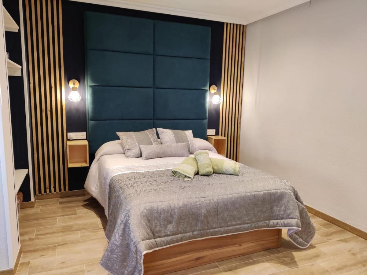 Duerme A Gusto - Tu Habitacion Acogedora En Torredonjimeno Exterior foto